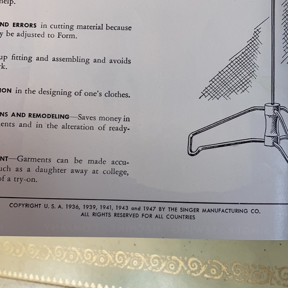 Three Vintage 1940’s singer sewing magazines - Picture 8 of 8
